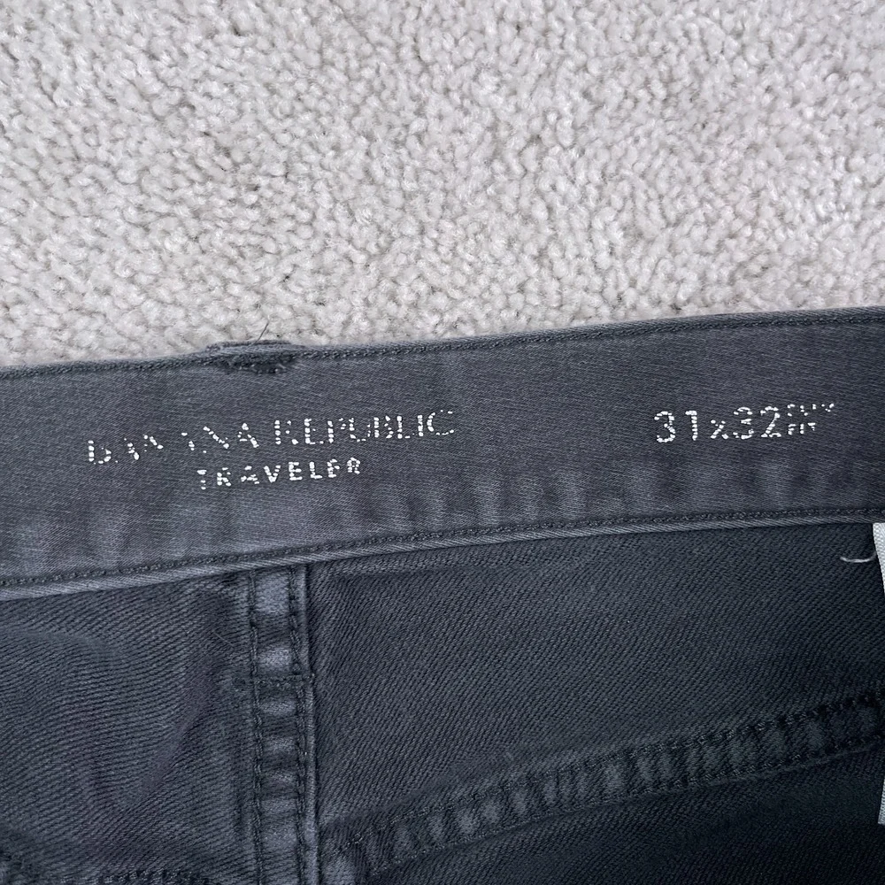 Banana Republic Jeans Mens 31x32 (Fits 30x30) Grey Traveler‎ Slim Fit Denim